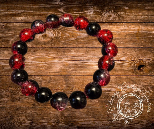 Red And Black Crackle Bead Elasticated Bracelet