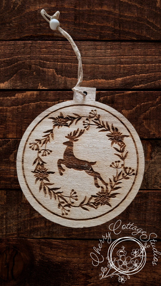Wooden Reindeer Wreath Christmas Hanging Decoration Ornament