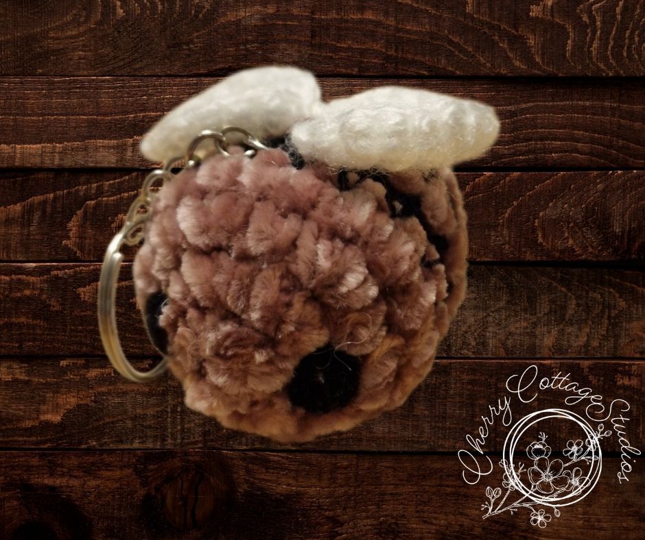 Mauve Crochet Bumblebee Keychain